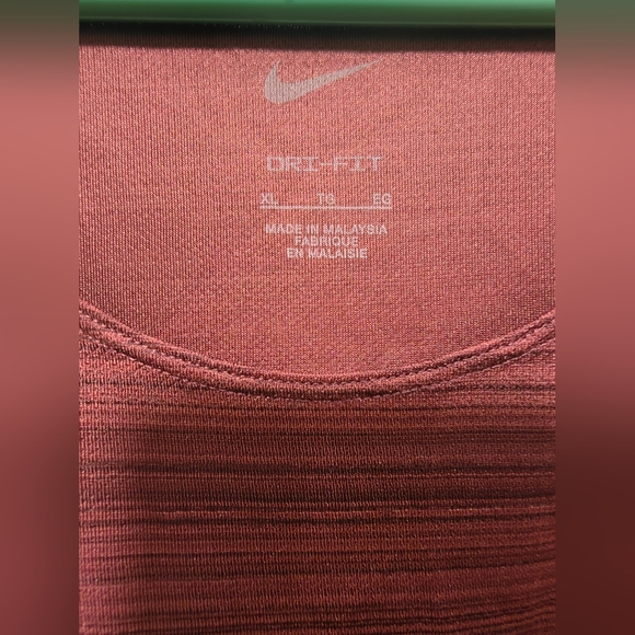 Nike Stock Dry Miler Singlet in a maroon color - Picture 2 of 2